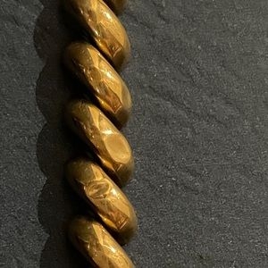 10 karat gold bracelet !